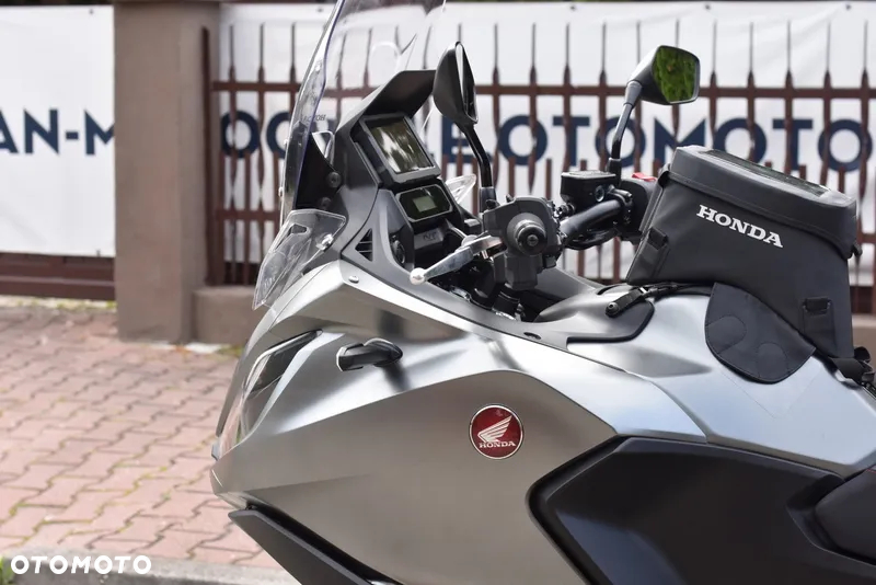 Honda NT - 28
