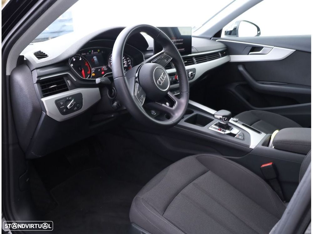 Audi A4 Avant 30 TDI S tronic - 16