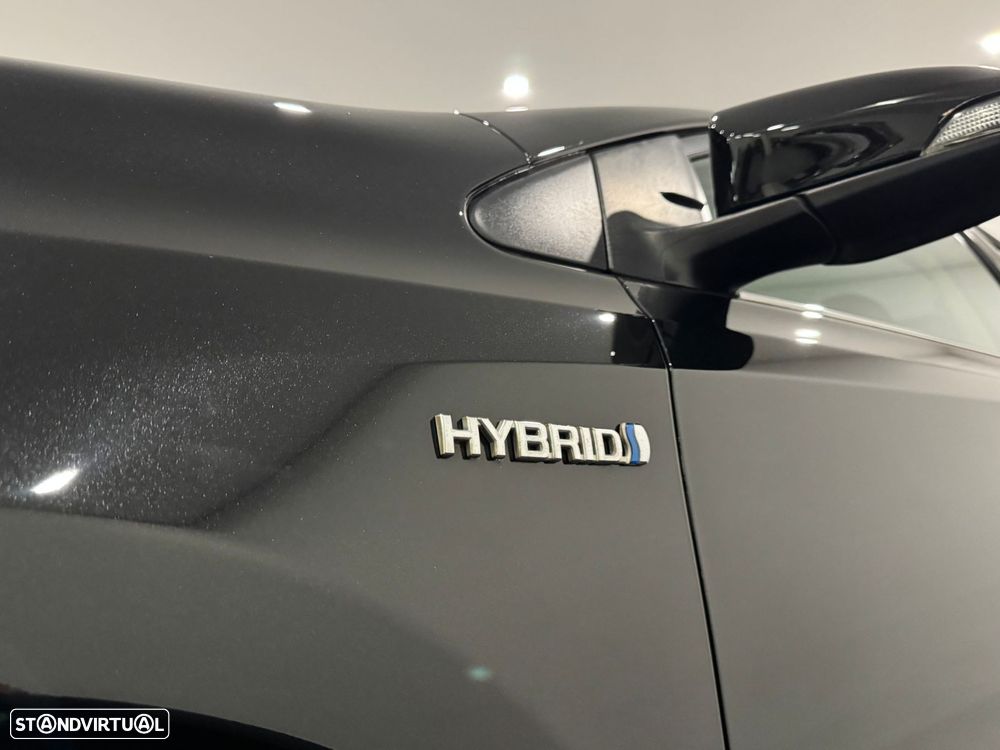 Toyota Auris Touring Sports 1.8 HSD Comfort +P.Techno+P.Sport - 20