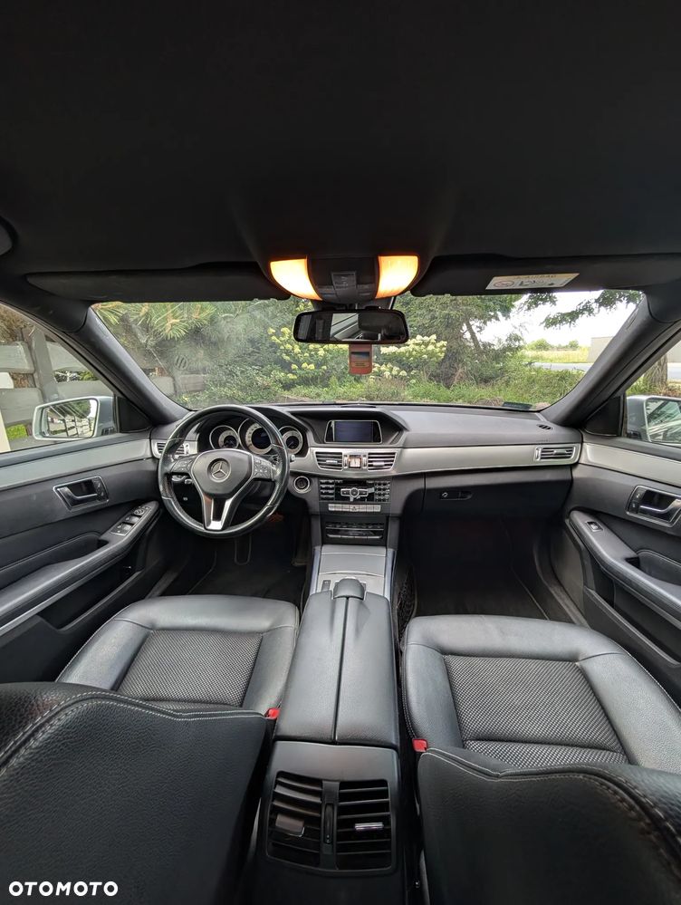 Mercedes-Benz Klasa E 220 CDI BlueEff Avantgarde - 23