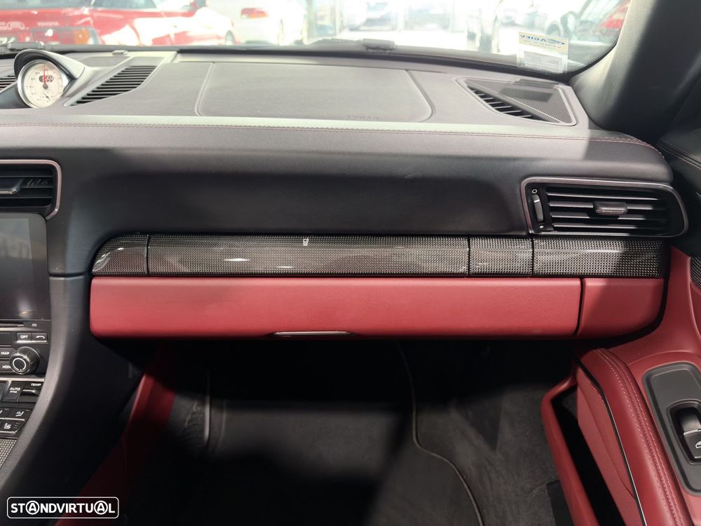 Porsche 911 (991) Turbo S Cabriolet - 30