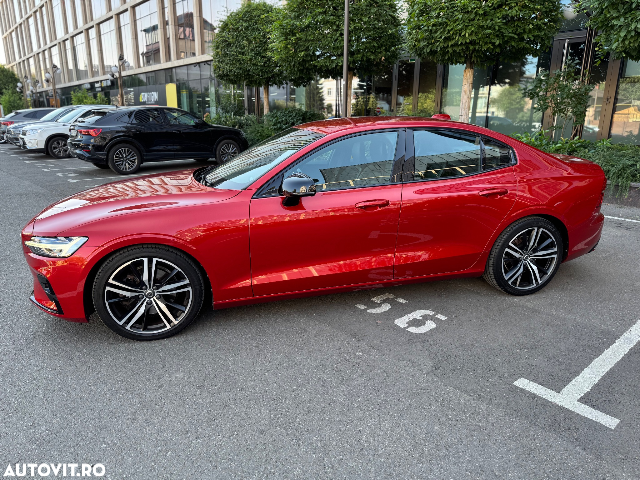 Volvo S60 T4 R-Design - 4
