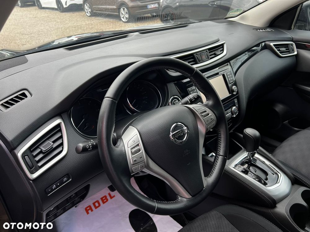Nissan Qashqai 1.6 DCi Xtronic TEKNA - 19