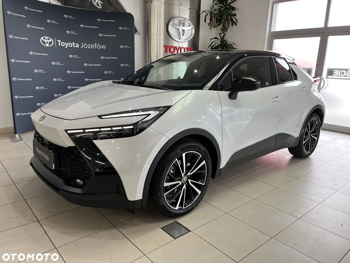 Toyota C-HR 2.0 Hybrid Dynamic Force Executive AWD - 1