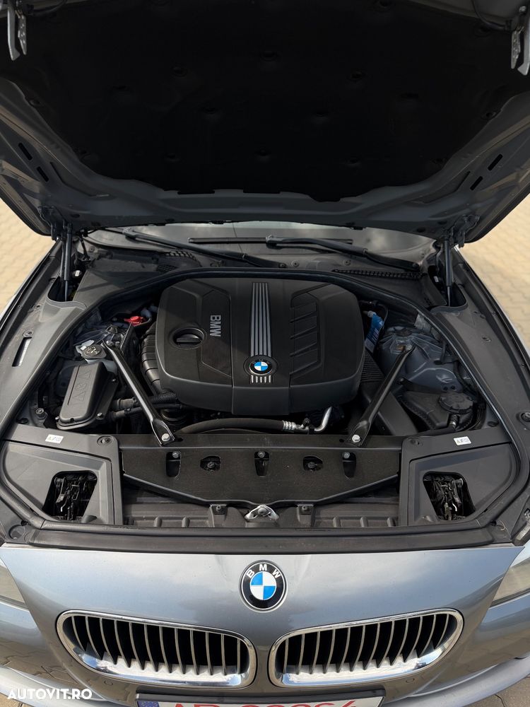 BMW Seria 5 520d Aut. - 25
