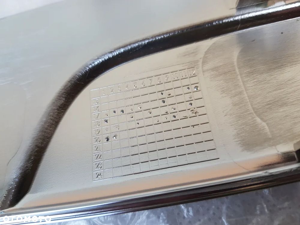Mercedes W213 E Listwa Zderzaka Tył Chrom - 9