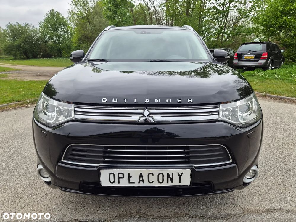 Mitsubishi Outlander 2.0 4WD Top - 5