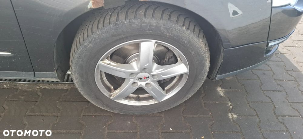 Passat B6 kombi 2,0 TDI na części - 4