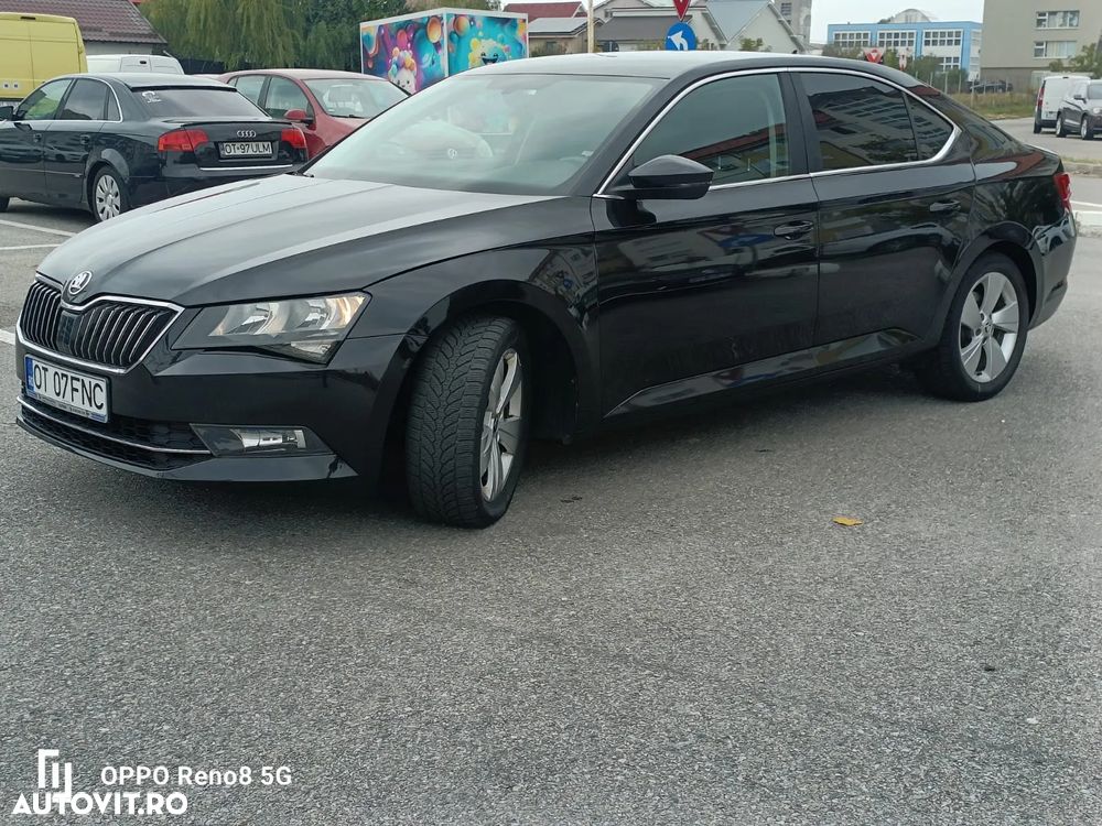 Skoda Superb 2.0 TDI Ambition - 3