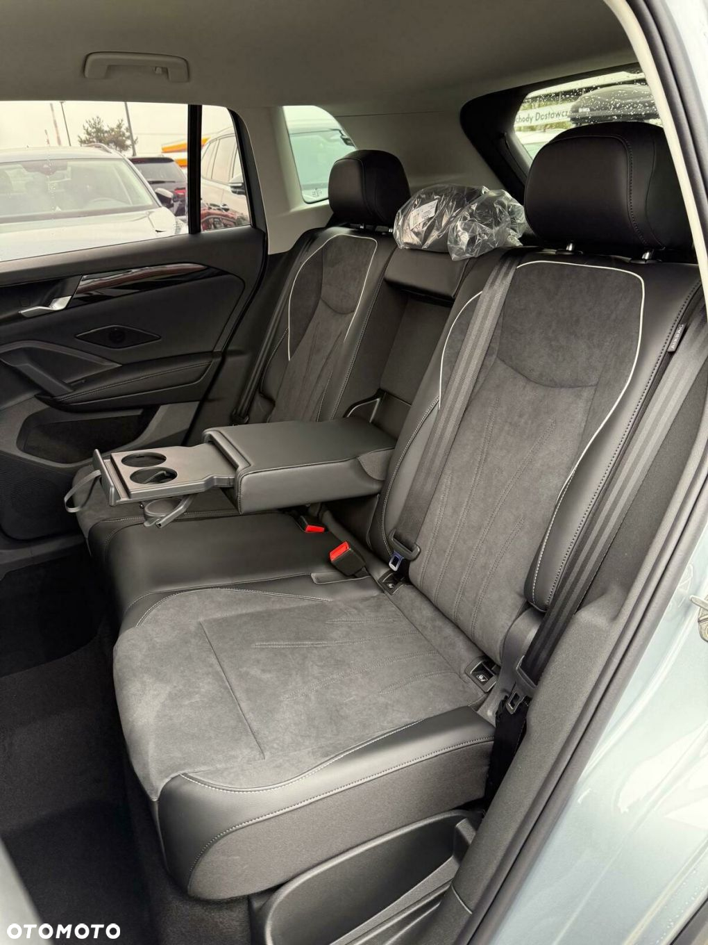 Volkswagen Tiguan - 32