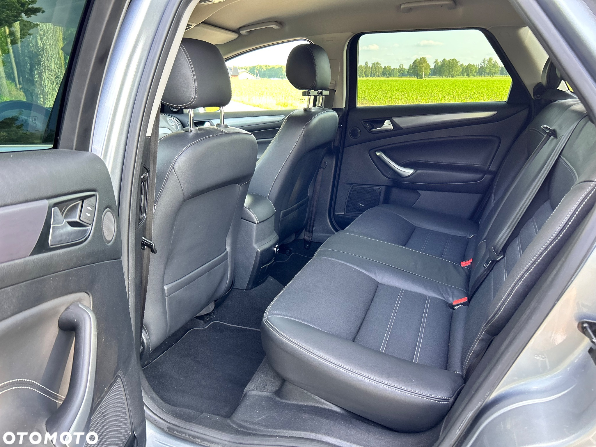 Ford Mondeo 2.0 TDCi Titanium - 30