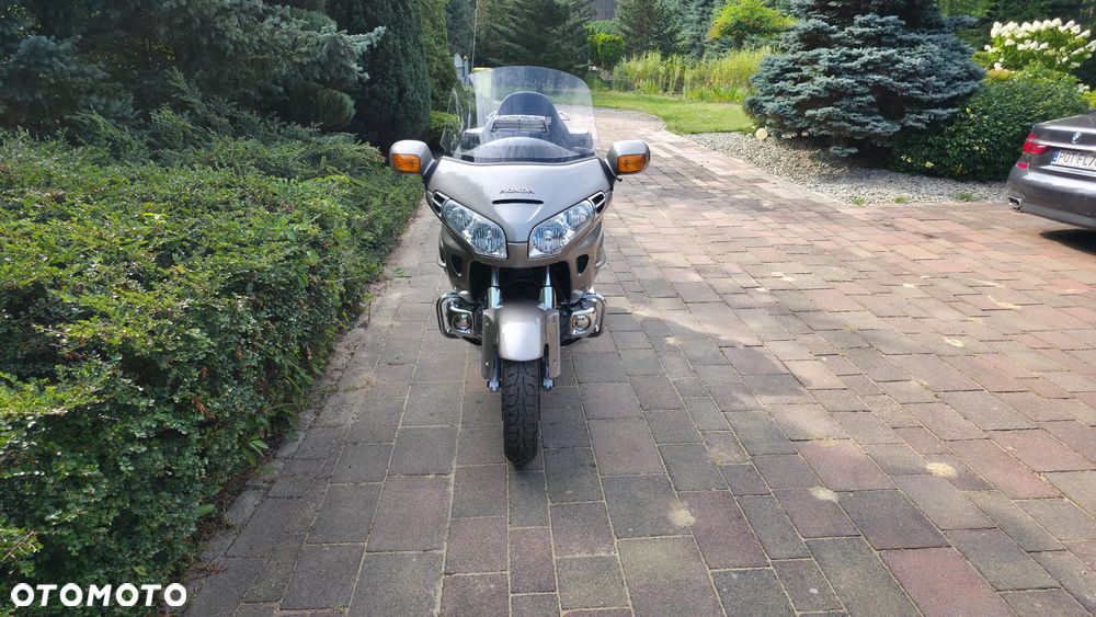 Honda GL - 12