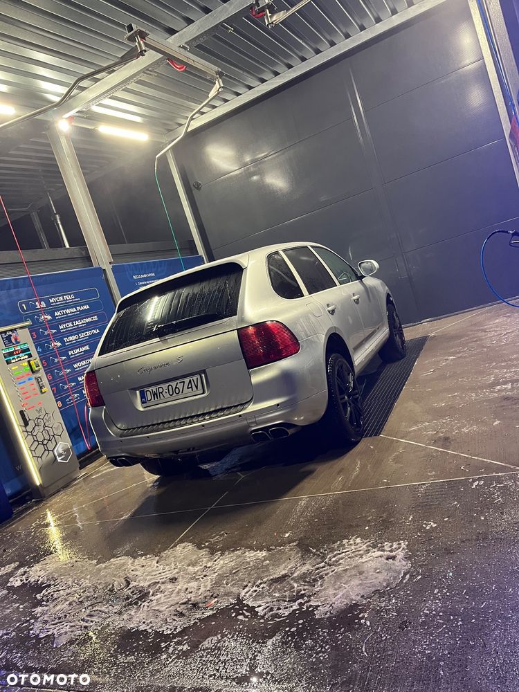 Porsche Cayenne - 31