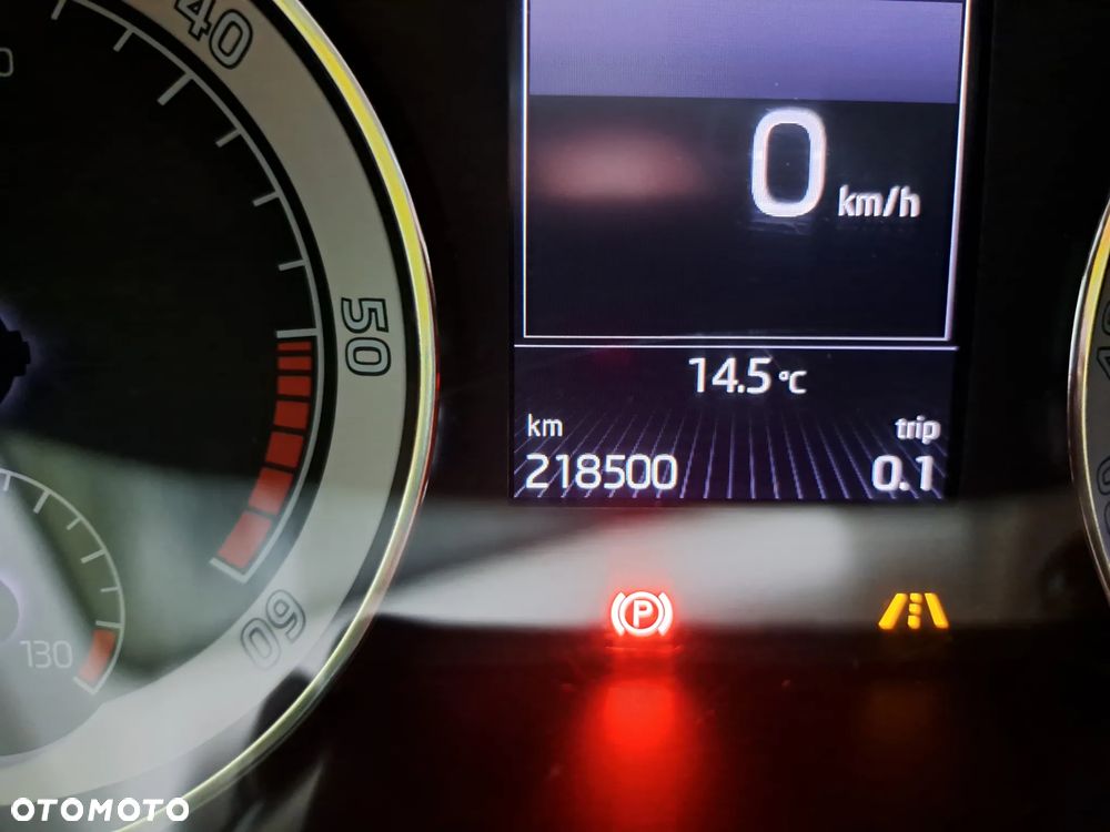 Skoda Superb 2.0 TDI 4x4 L&K DSG - 17