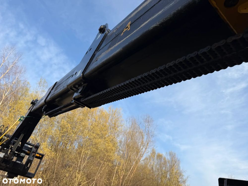 Haulotte HTL 4017 Ładowarka Teleskopowa Dźwig 17m. z Bocianem 22m. Łyżka szufla. widły z Hydraulicznym posuwem! Maszyna z Komuny Norweskiej! Jak Nowa z Salonu. DEKRA aktualna na cały osprzęt! Kamera + szybkozłącze! Bocian 5m. Szybka wolna jazda! Pełna Dokumentacja Serwisowa! Opony zero zużycia! Zero luzów i wycieków! Stabilizatory 2ośie. Wielka Okazja 3430 mtg! Webasto. Gniazdo 220v. Bogata Wersja Norweska - 39