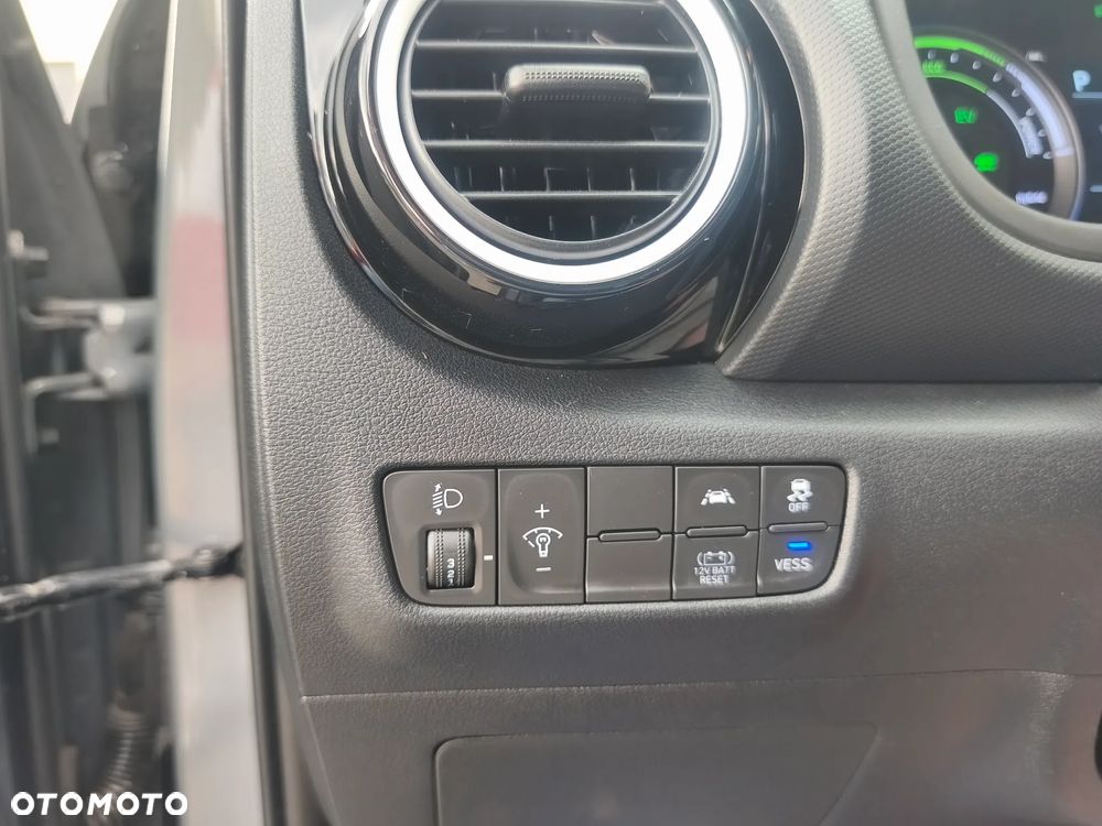 Hyundai Kona 1.6 GDI DCT Premium - 32