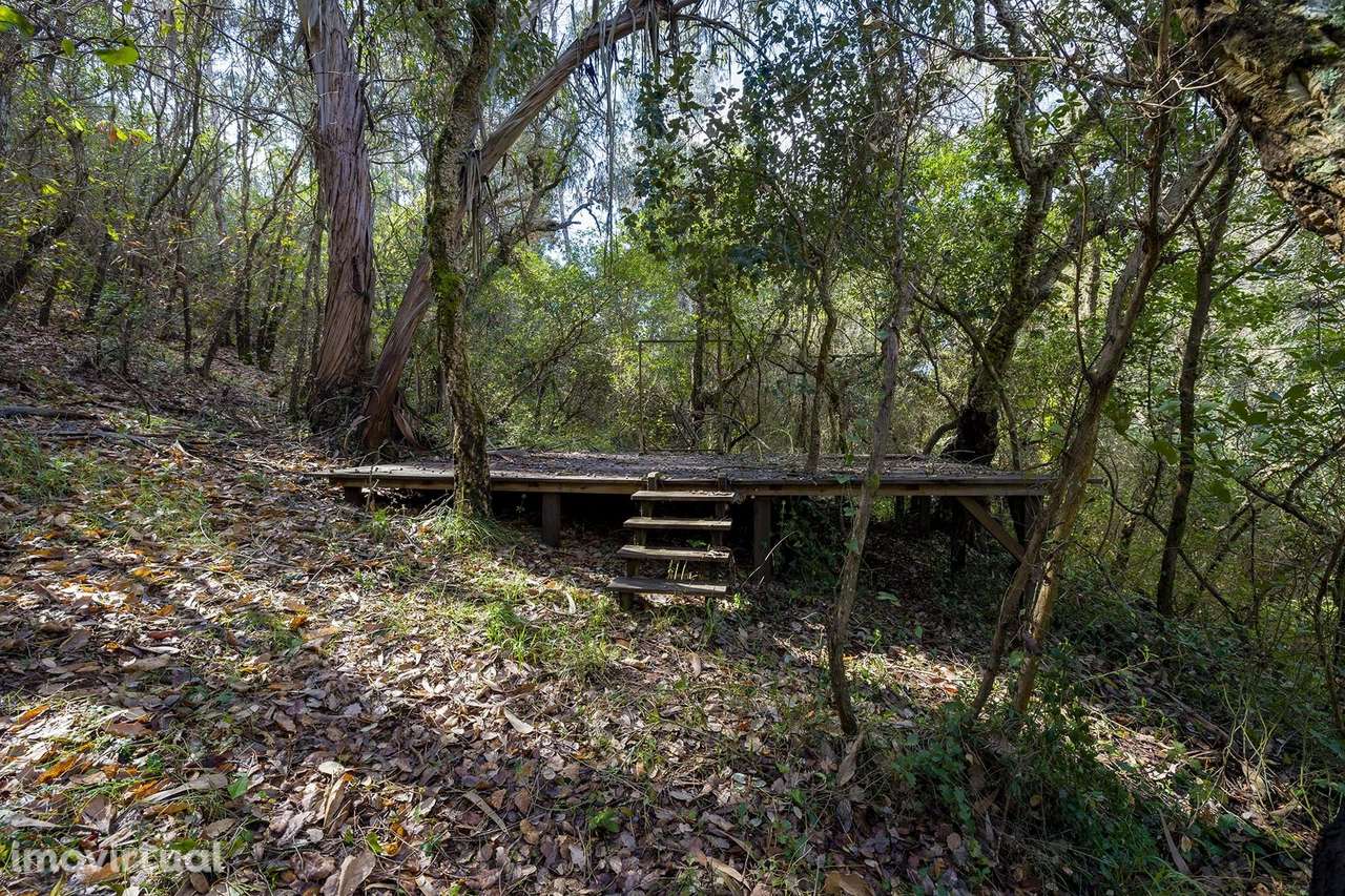 LINDO TERRENO COM RIBEIRA, ALFAMBRAS - Grande imagem: 2/19