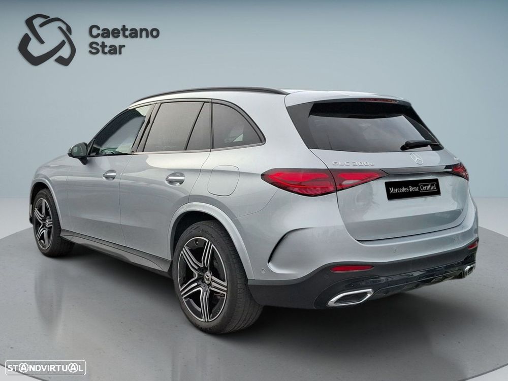Mercedes-Benz GLC 300 e 4Matic - 6