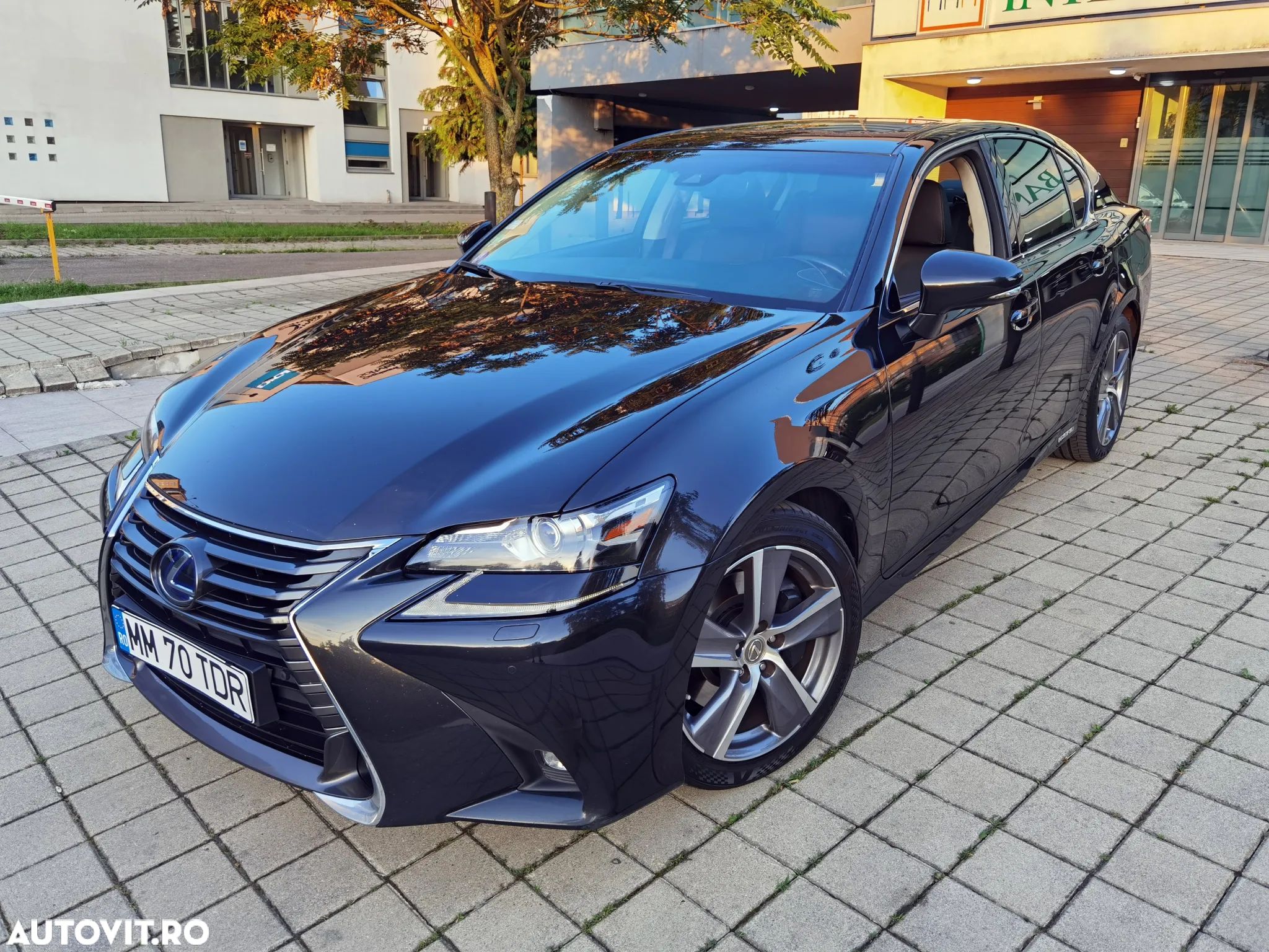 Lexus Seria GS 300h Executive Plus - 1