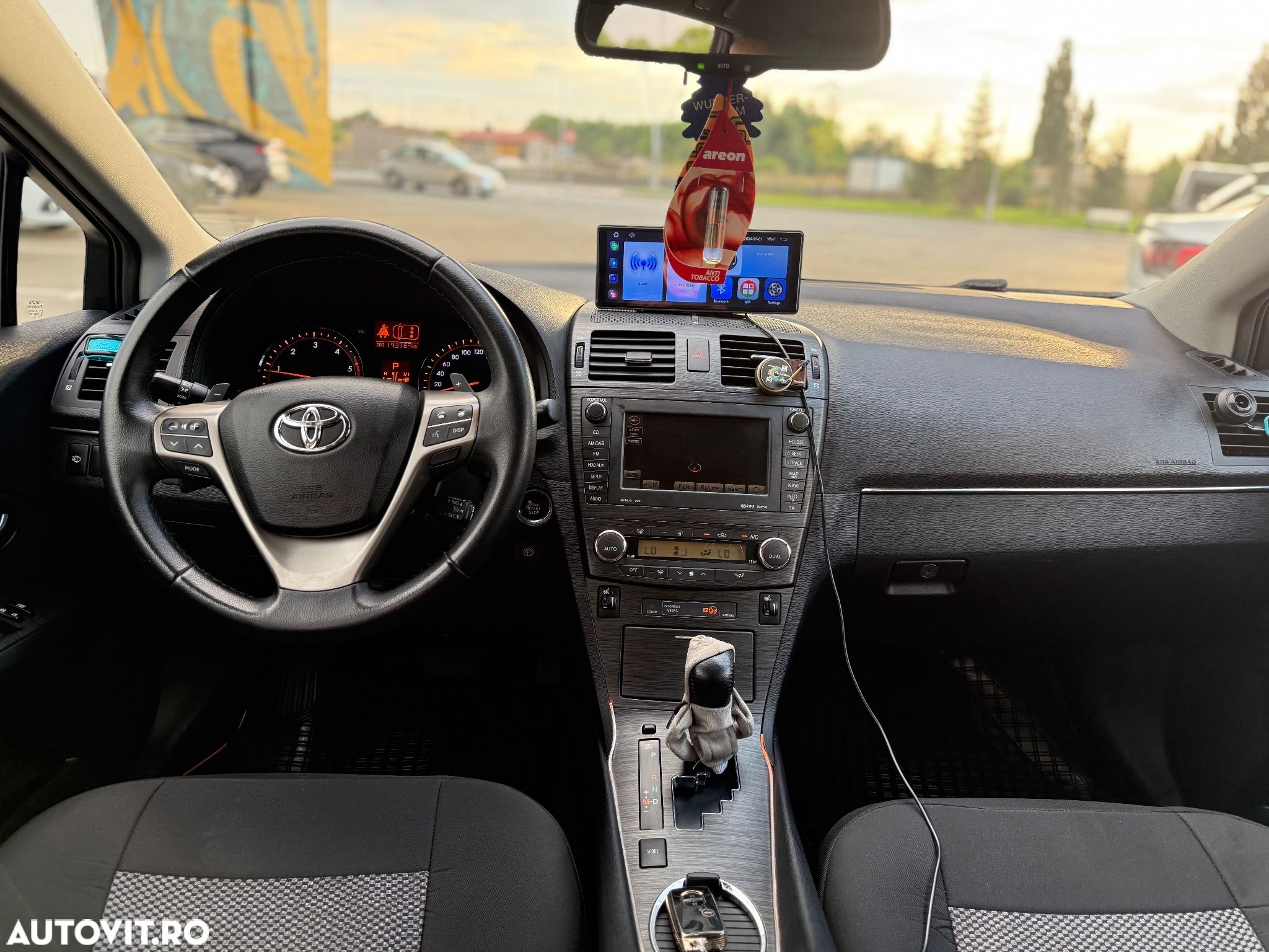 Toyota Avensis 2.2 D-CAT Aut Elegance - 5