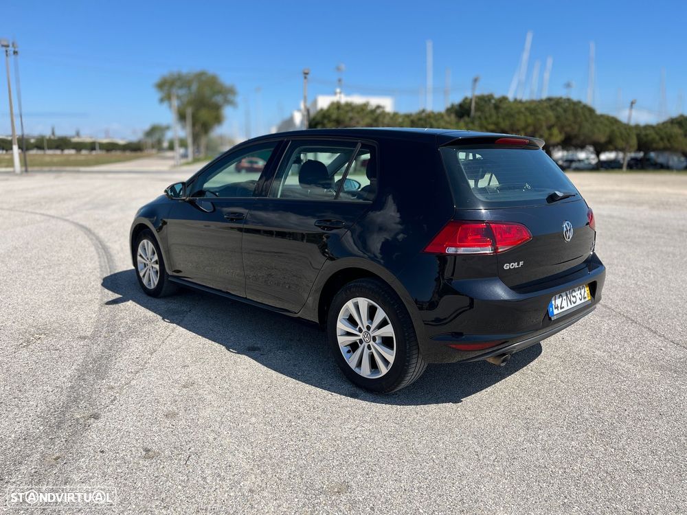 VW Golf 1.6 TDi Confortline - 4