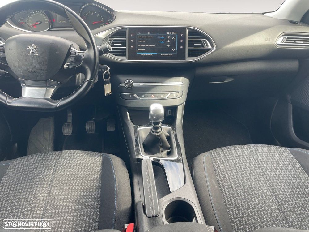 Peugeot 308 1.5 BlueHDi Style - 11