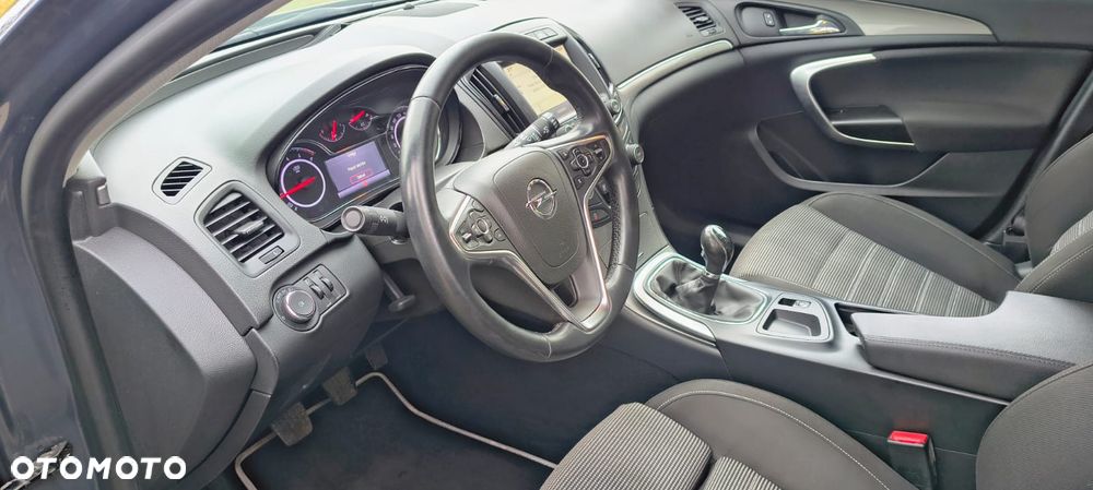 Opel Insignia - 11