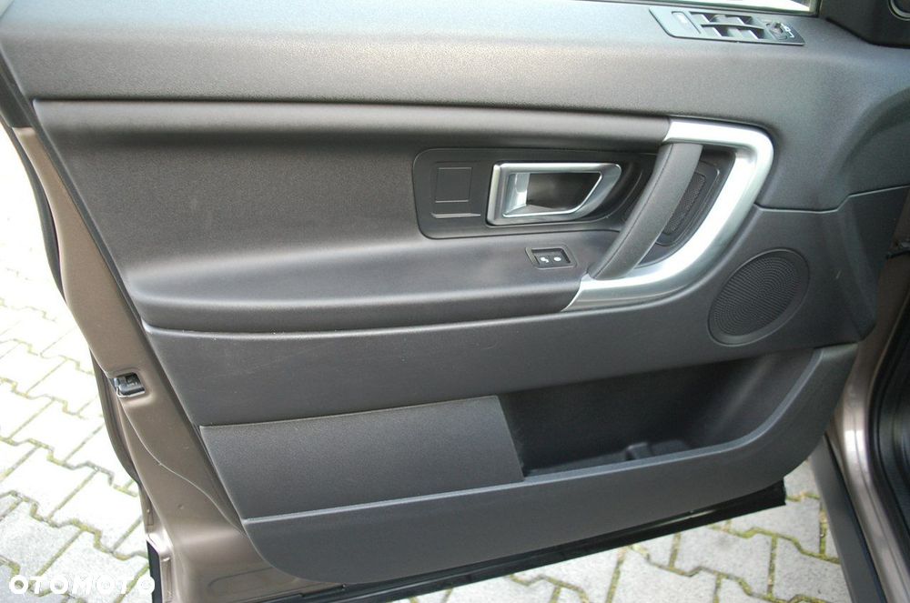 Land Rover Discovery Sport - 33