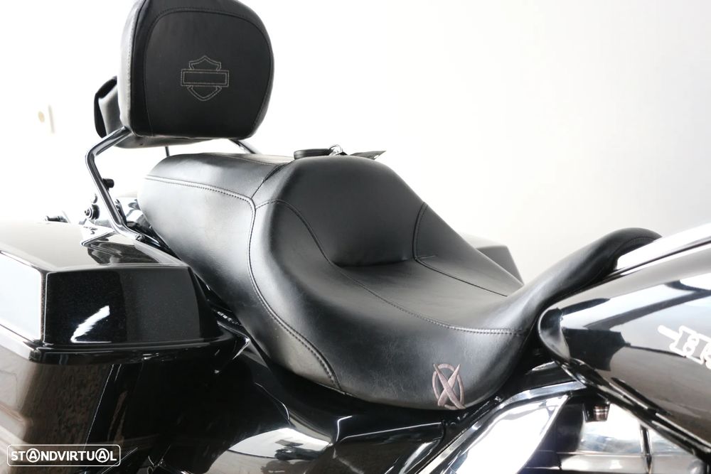 Harley-Davidson Street Glide - 8