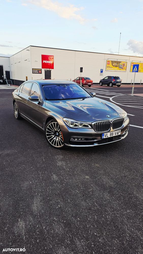 BMW Seria 7 740Le xDrive iPerformance - 1
