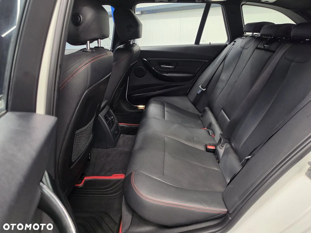 BMW Seria 3 316i Sport Line - 28