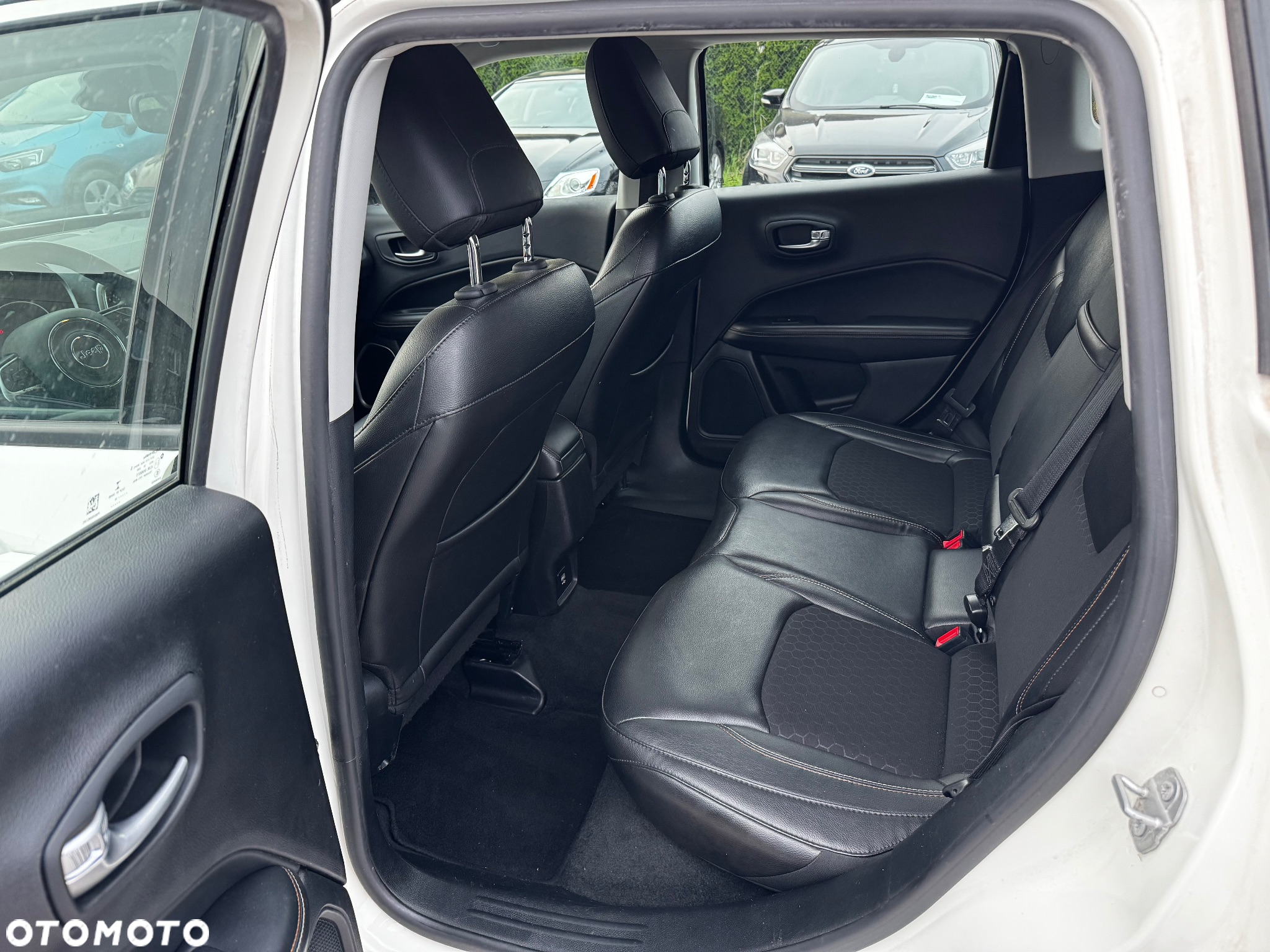Jeep Compass 1.4 MultiAir Longitude - 25