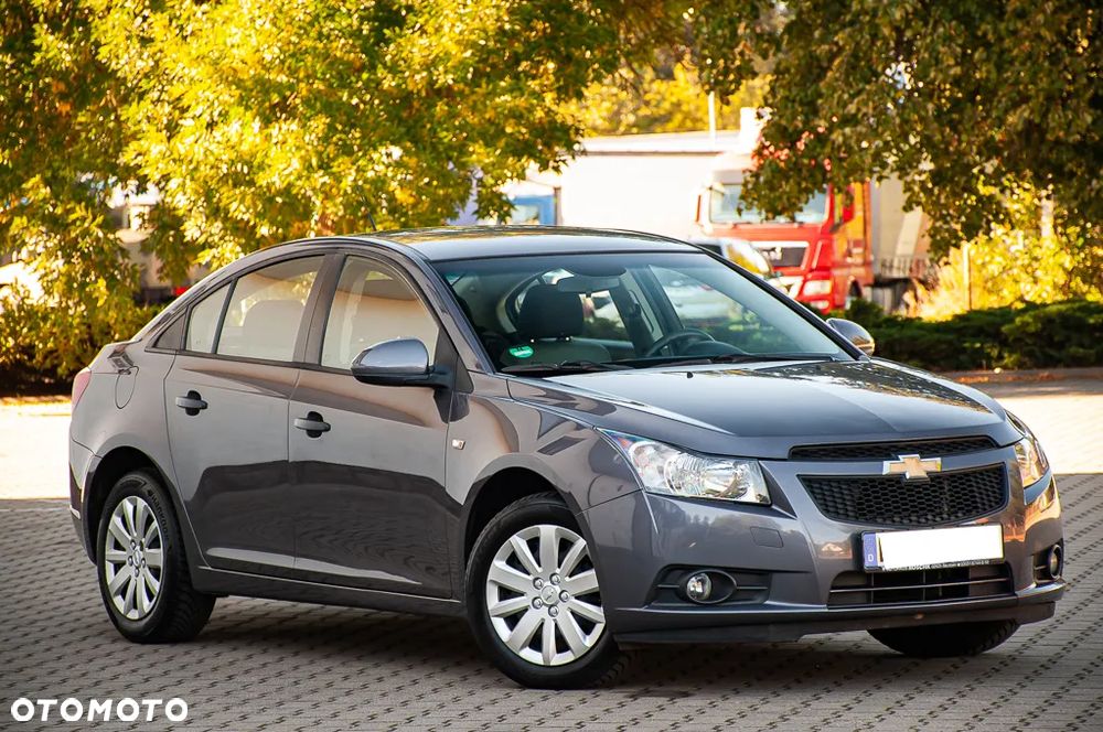 Chevrolet Cruze 1.6 - 3