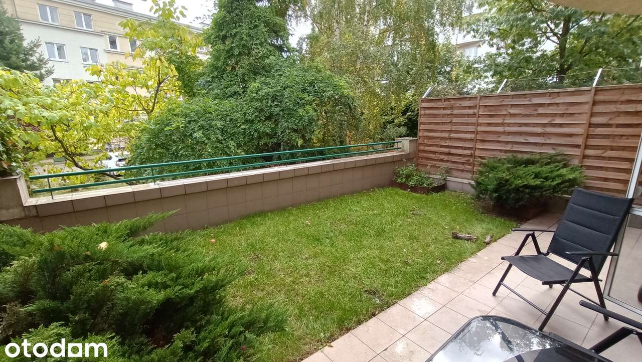 Trzy pokoje z ogródkiem na Ursynowie. Garaż i czynsz w cenie