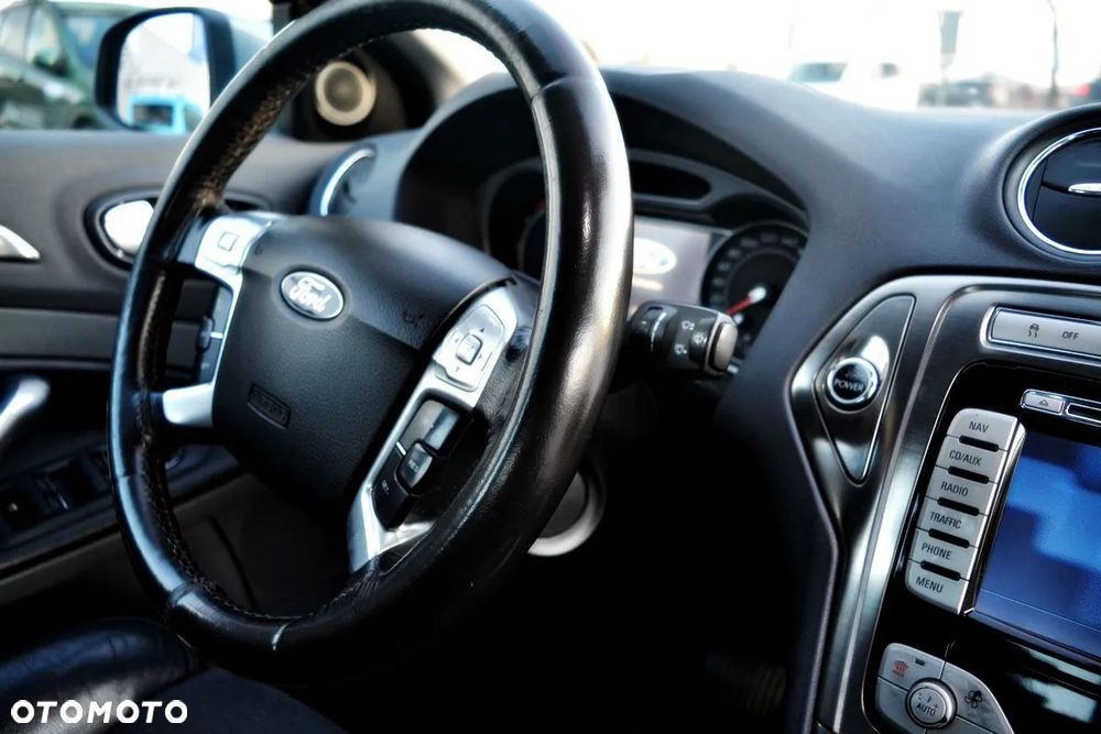 Ford Mondeo 2.0 TDCi Titanium - 27