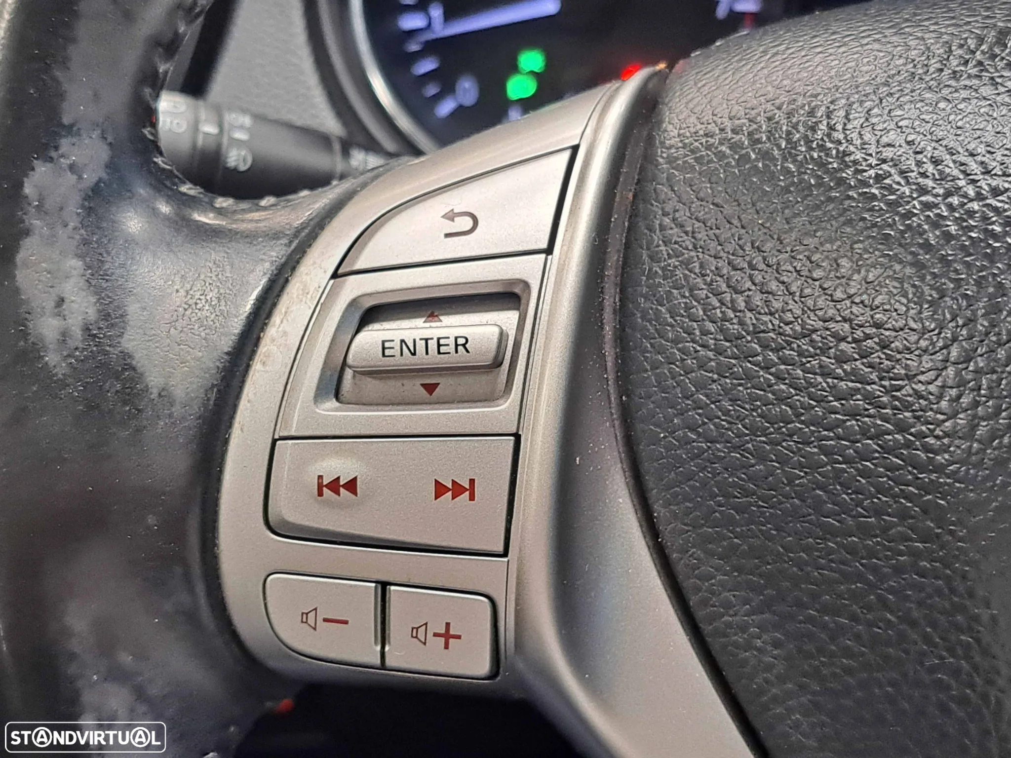 Nissan Qashqai 1.2 DIG-T N-Connecta - 8