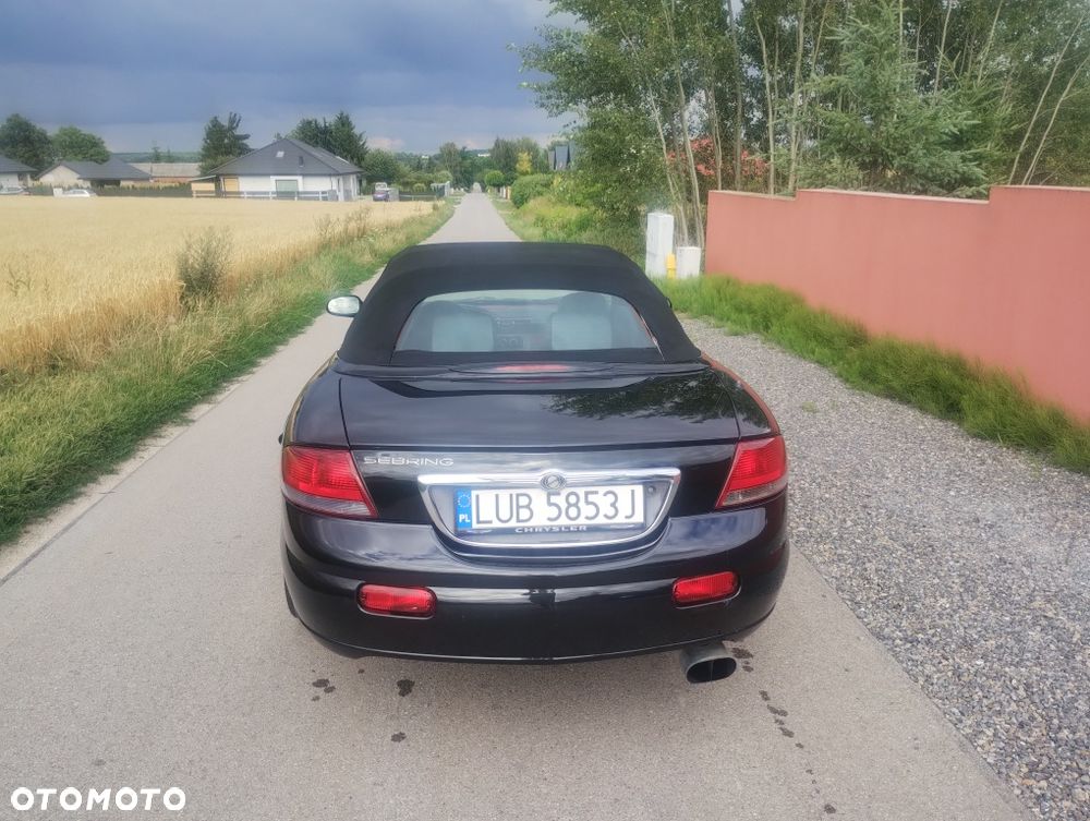 Chrysler Sebring - 4