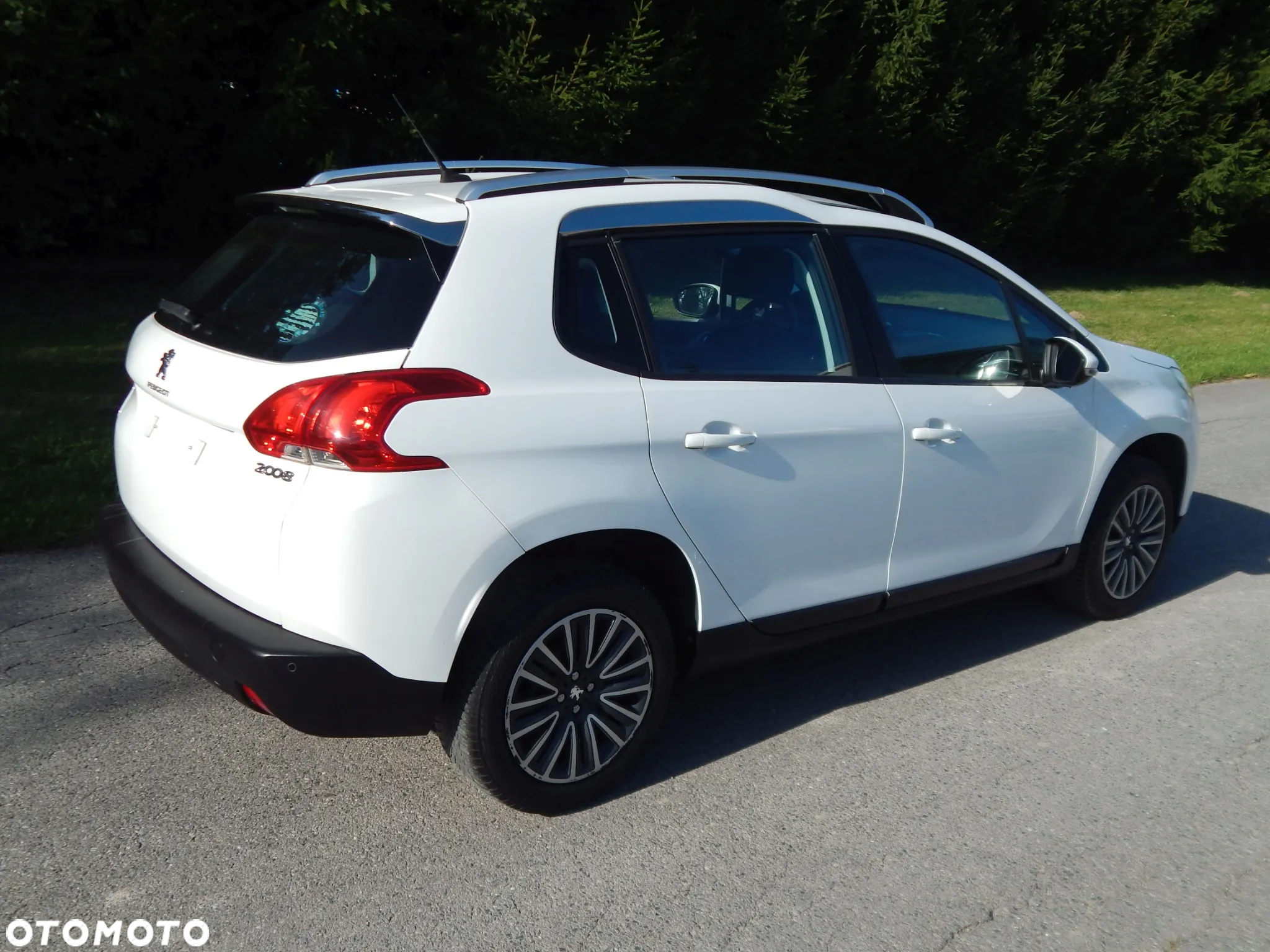Peugeot 2008 1.2 Pure Tech Style - 7