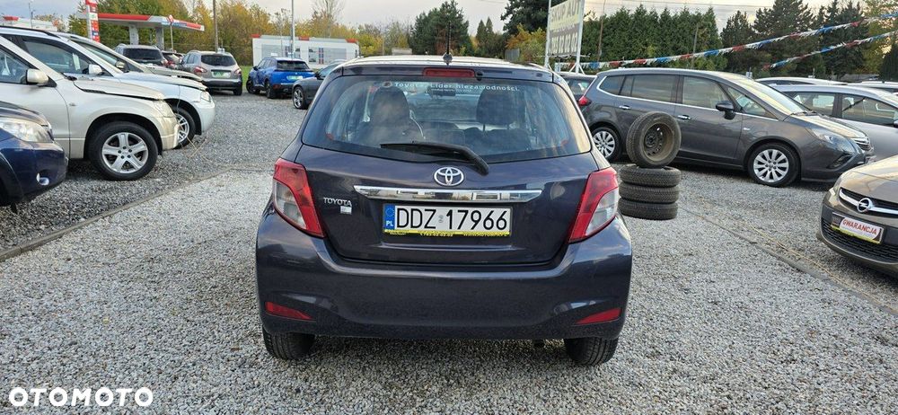 Toyota Yaris - 13