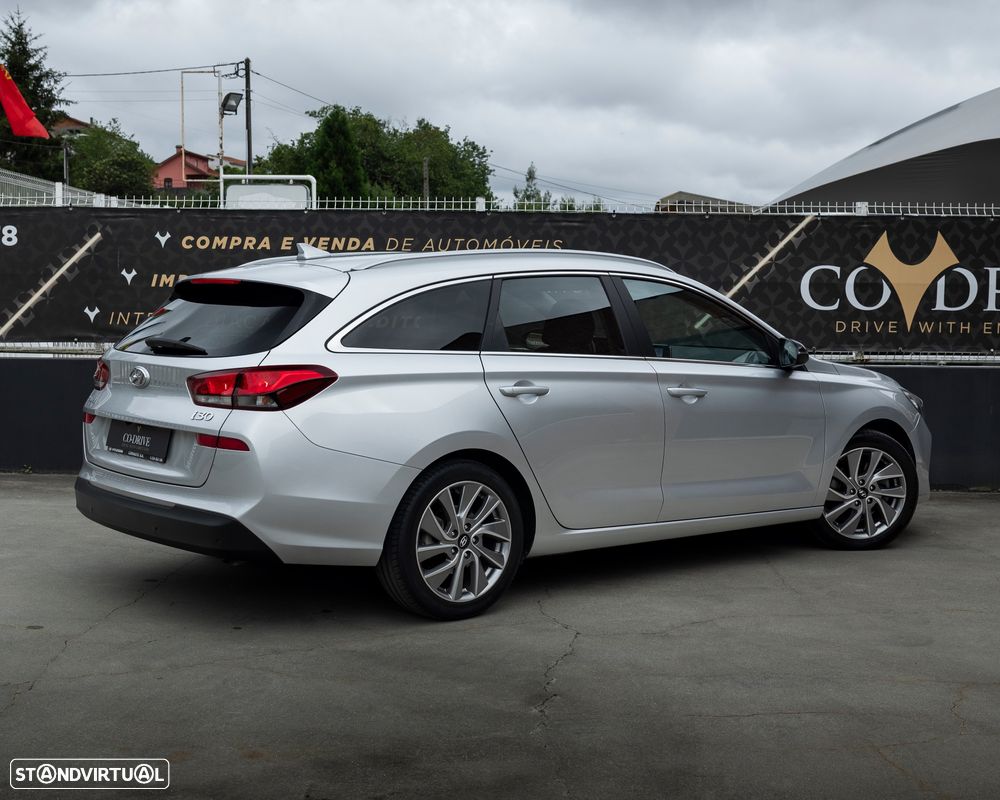 Hyundai i30 SW 1.0 T-GDi Style+Navi - 4