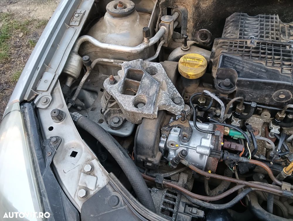 Renault Symbol 1.5dCi SL Fidji - 9