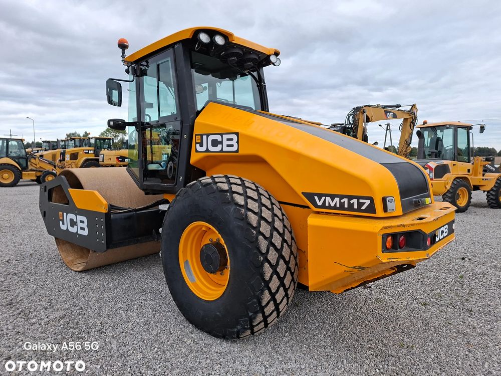 JCB VIBROMAX VM117 Guma-Stal - 3
