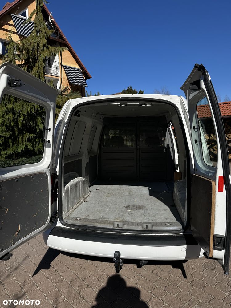 Volkswagen Caddy Maxi - 9