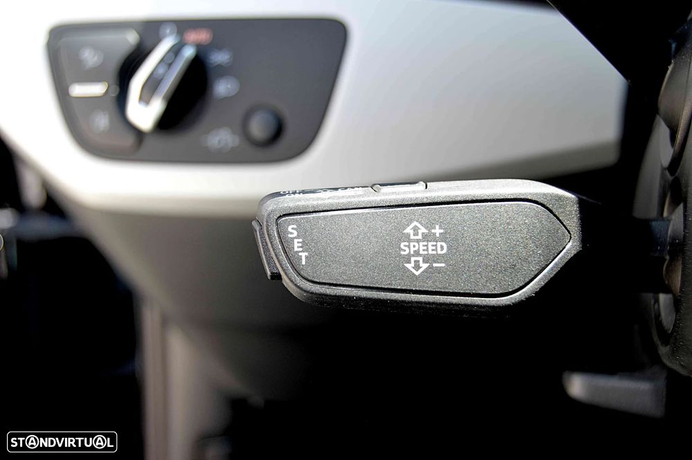 Audi A4 Avant 35 TDI Advanced S tronic - 19