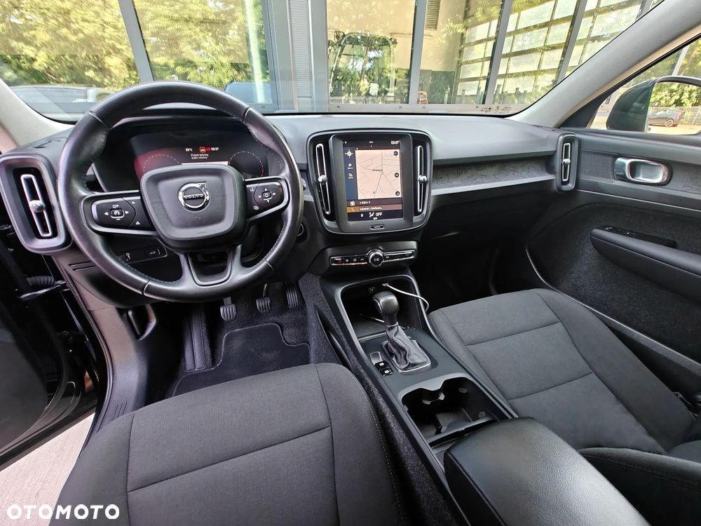 Volvo XC 40 T3 Momentum - 10
