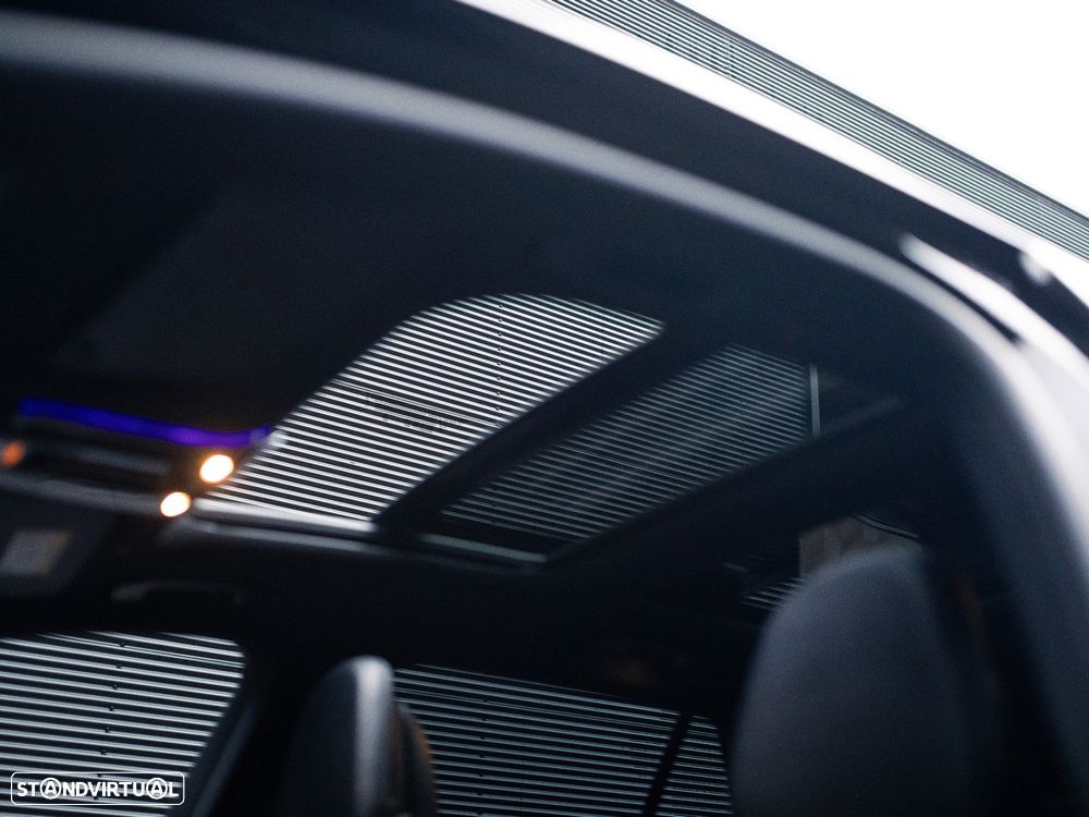 Mercedes-Benz C 300 e - 37