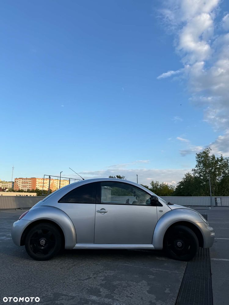 Volkswagen New Beetle 2.0 - 2