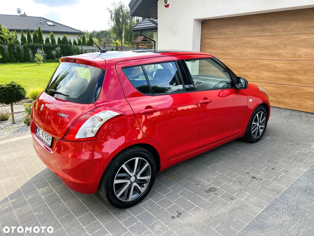 Suzuki Swift - 4