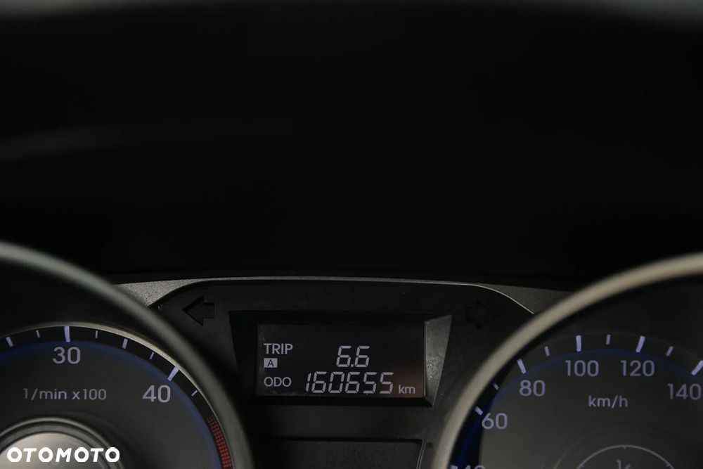 Hyundai ix35 2.0 CRDi 4WD Automatik Fifa World Cup Gold Edition - 29