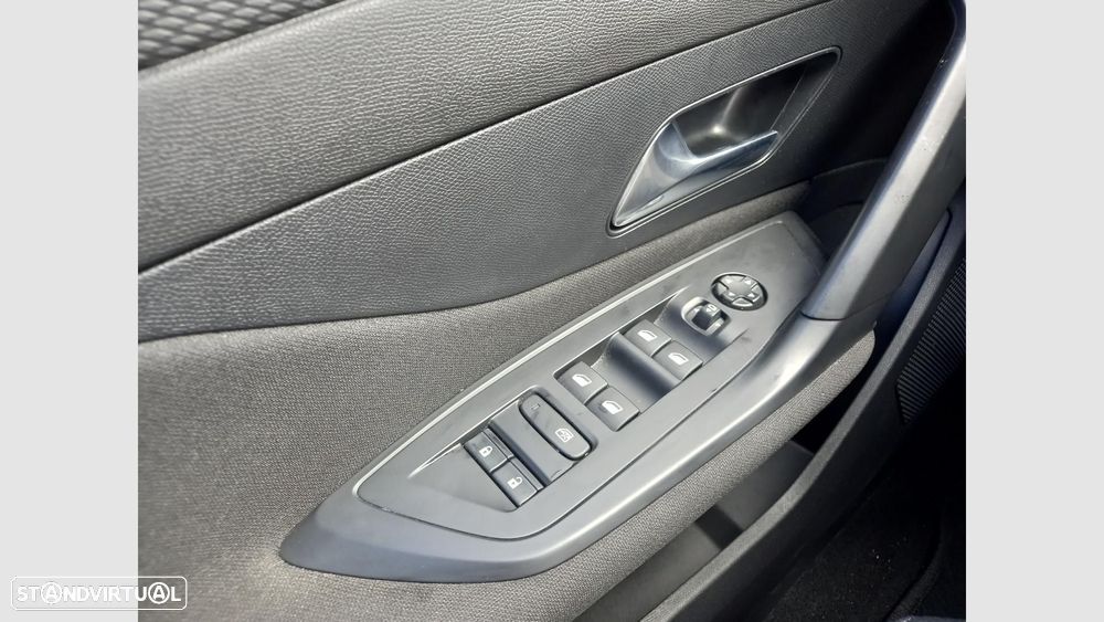 Peugeot 308 1.2 PureTech Active Pack - 21